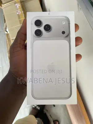 New Apple iPhone 17 Pro Max 256 GB Silver