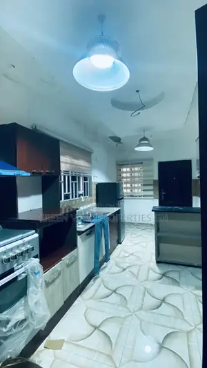 Furnished 5bdrm Duplex in Dansoman for rent