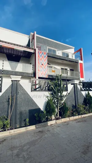 Furnished 5bdrm Duplex in Dansoman for rent