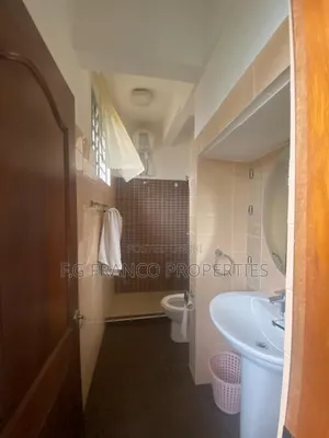 Furnished 7bdrm House in Kg Franco Properties, Spintex for rent