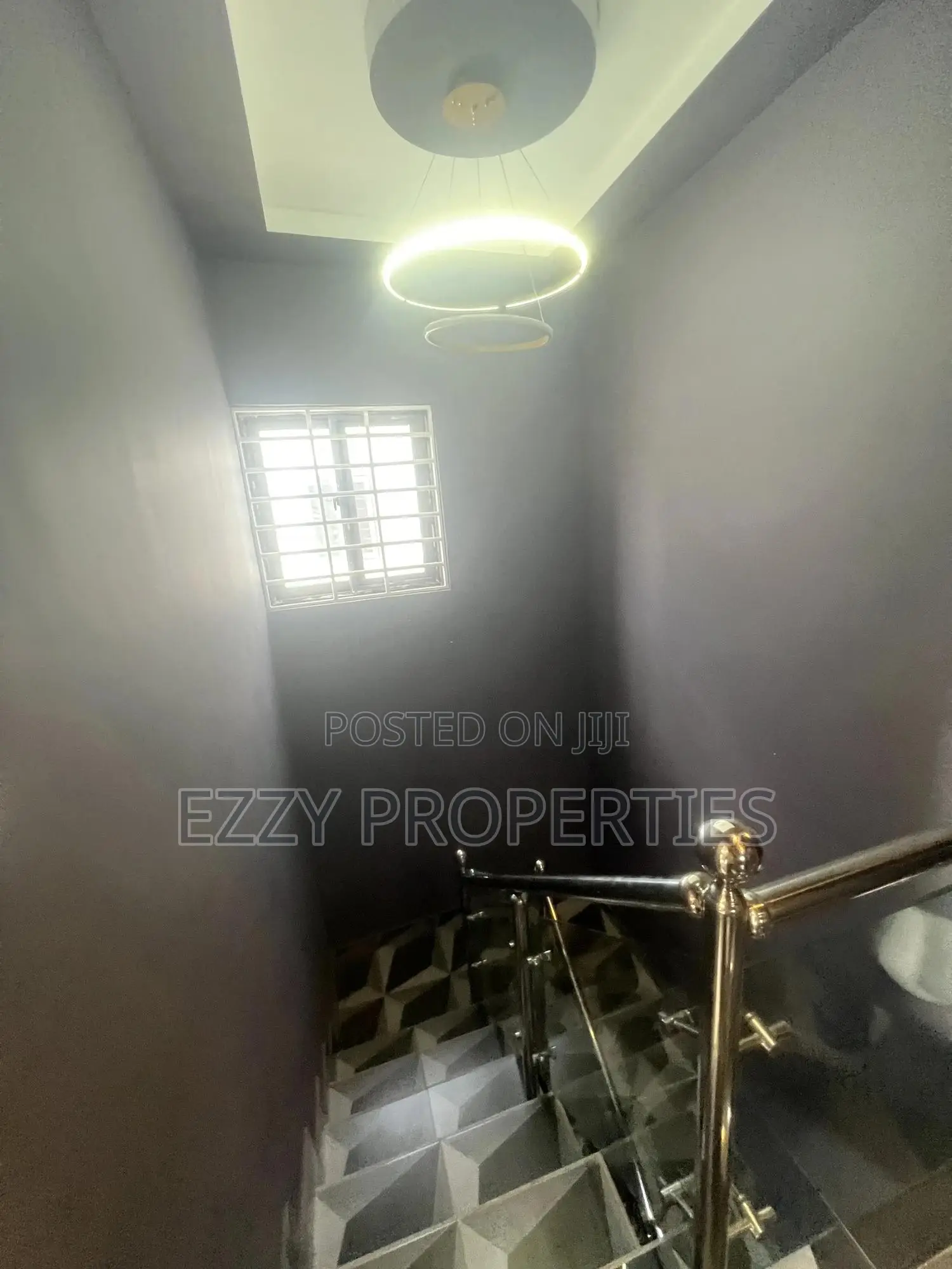 4bdrm House in Amrahia Regimanuel, Ga East Municipal for sale