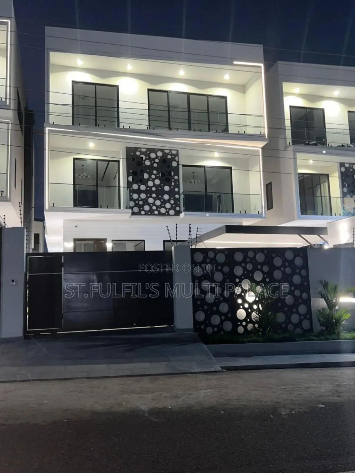 5bdrm Mansion in East Legon Around, Madina for sale
