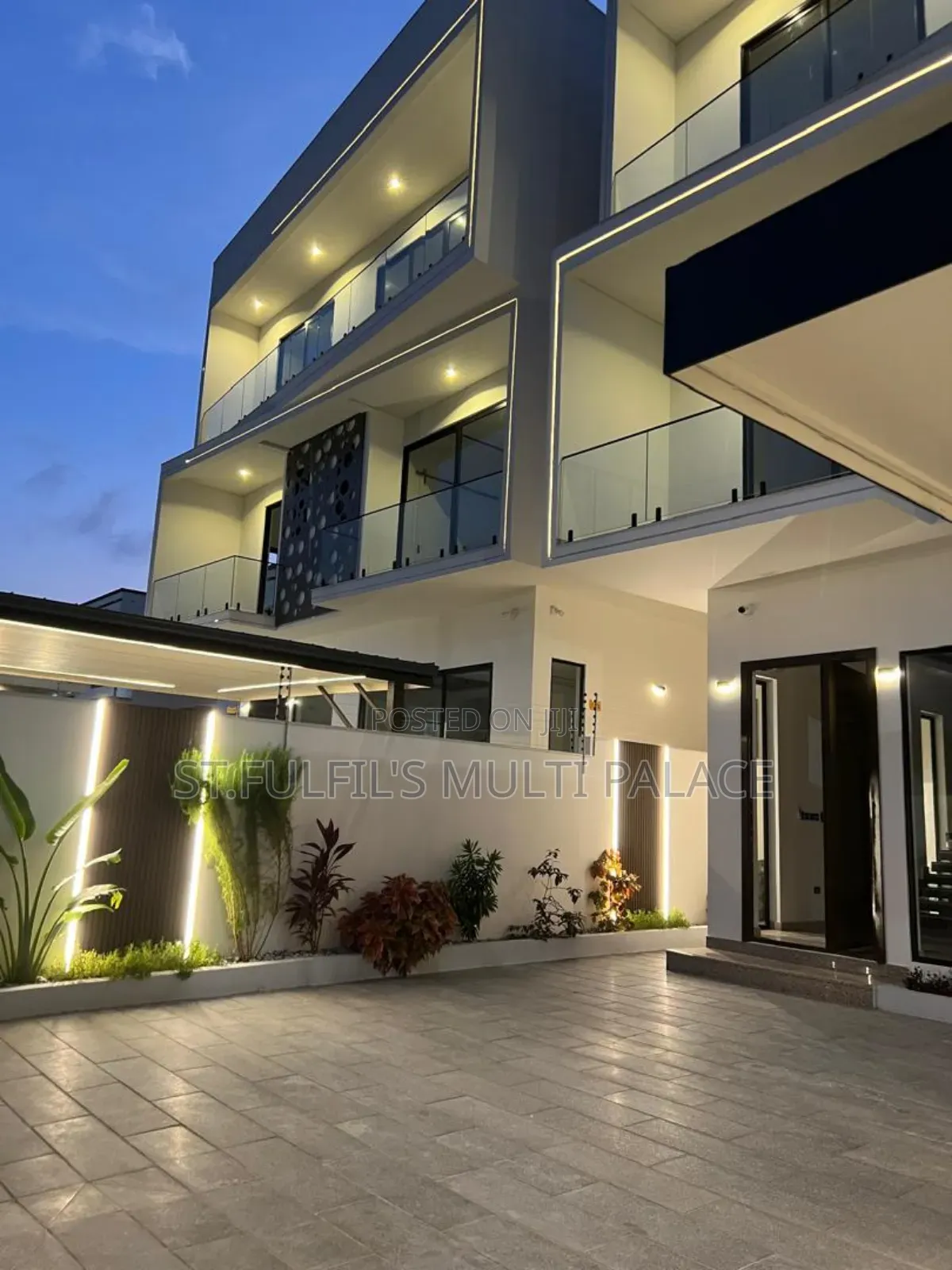 5bdrm Mansion in East Legon Around, Madina for sale