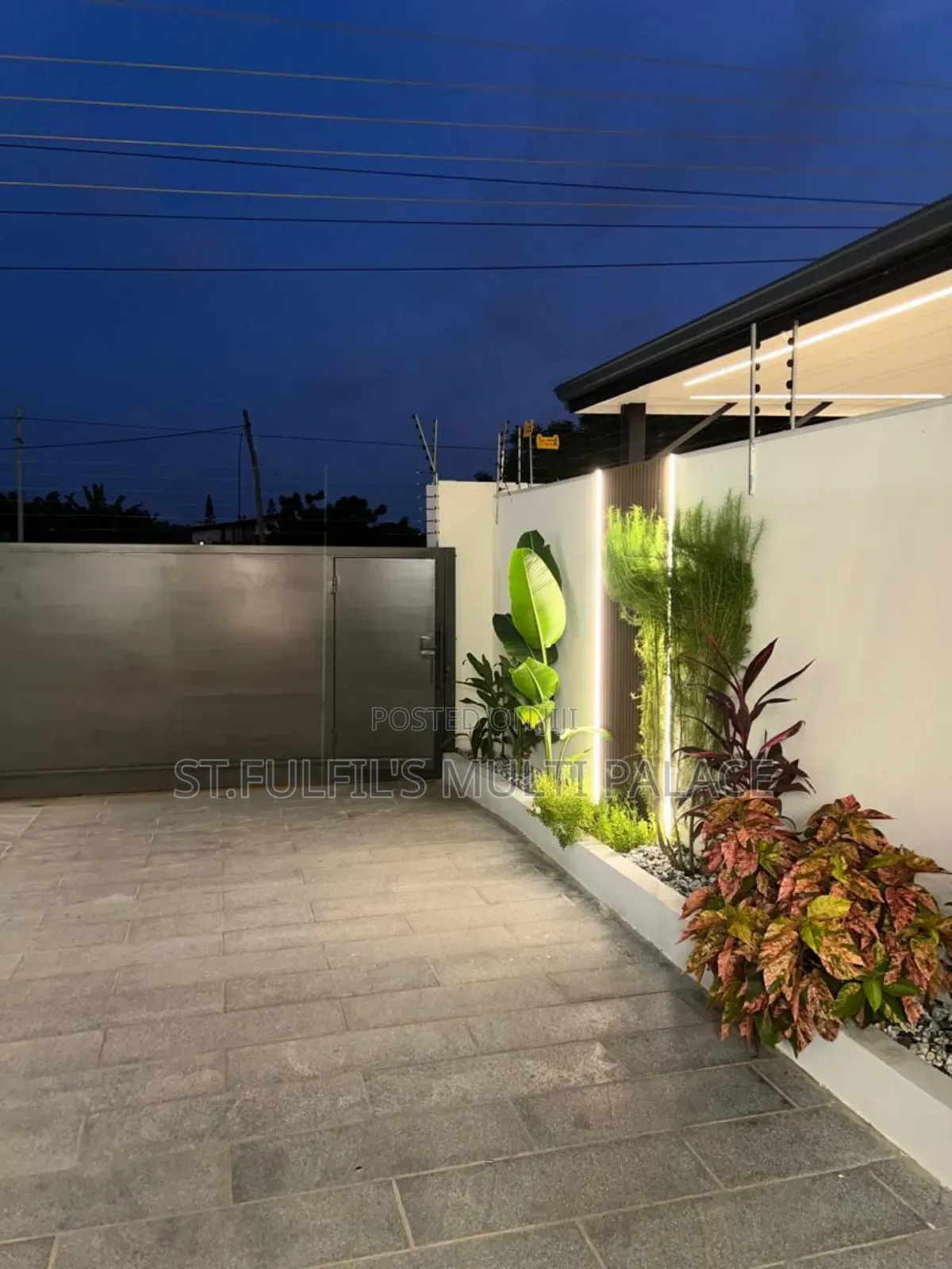 5bdrm Mansion in East Legon Around, Madina for sale