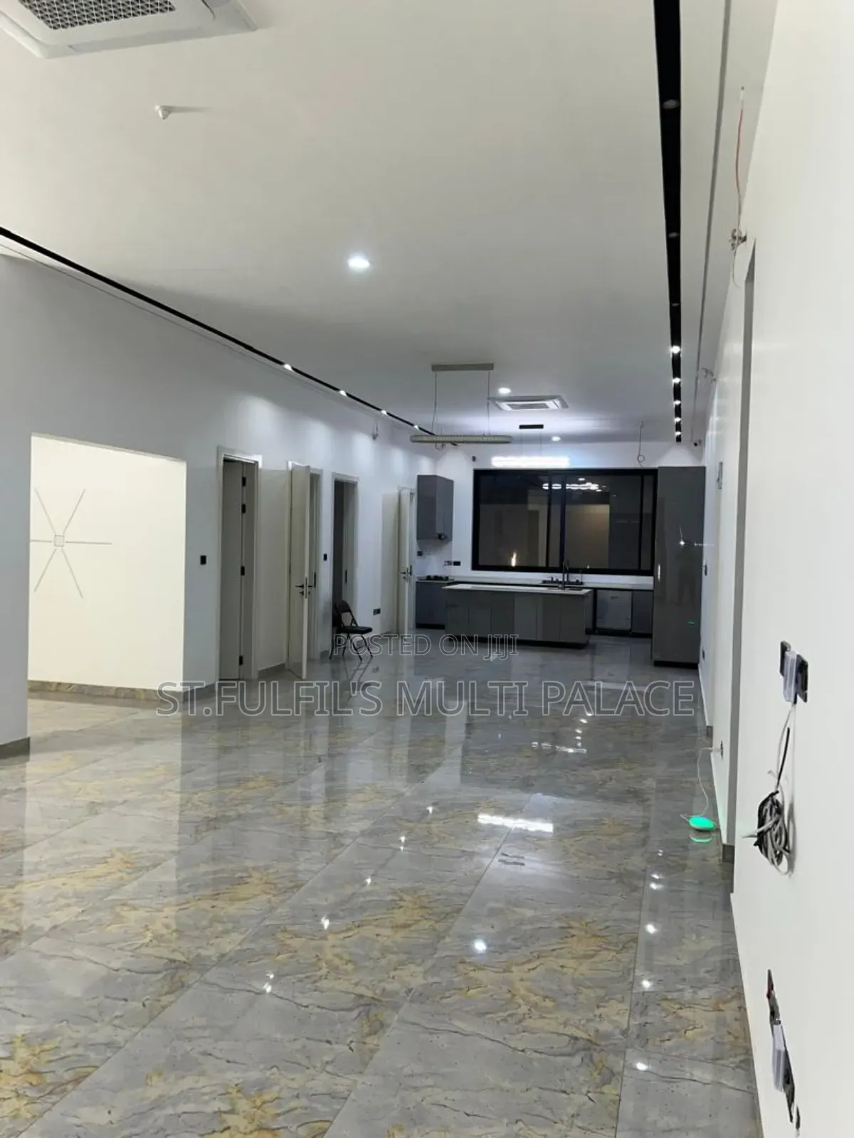 5bdrm Mansion in East Legon Around, Madina for sale