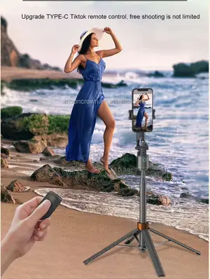 Q13 Smart Follow The Selfie Stick