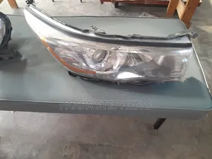 Toyota Highlander Headlight 2014-16