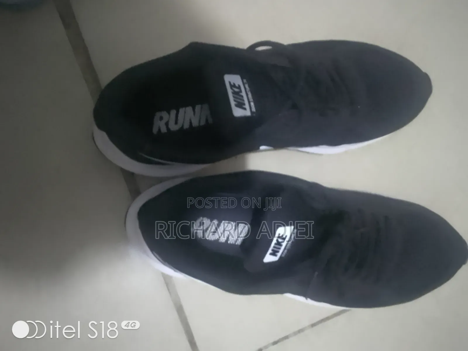 Original Nike Runner Sneakers