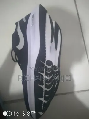 Original Nike Runner Sneakers