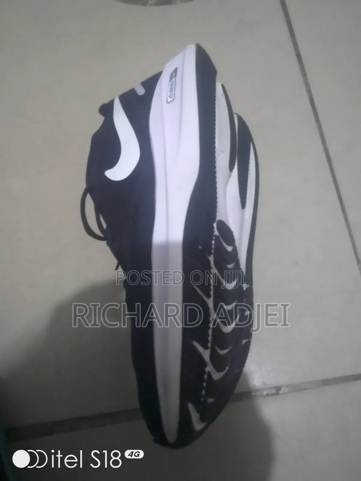 Original Nike Runner Sneakers