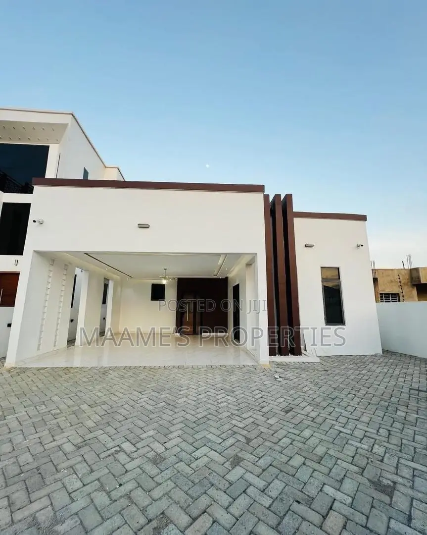 3bdrm House in East Legon for sale