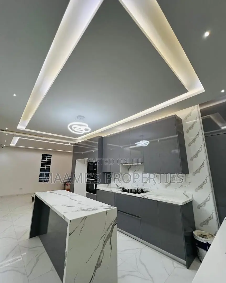 3bdrm House in East Legon for sale