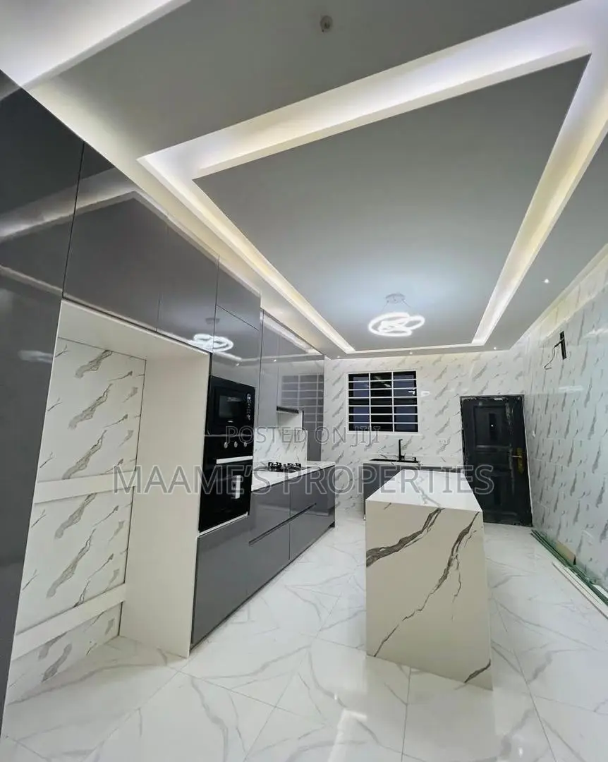 3bdrm House in East Legon for sale