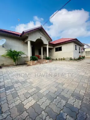 5bdrm House in North Legon for rent