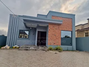 3bdrm House in Pleasantplaces, Oyarifa for sale