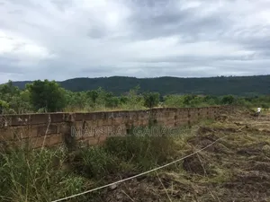 4 Acres Titled Land at Ayikuma (Mountain View)