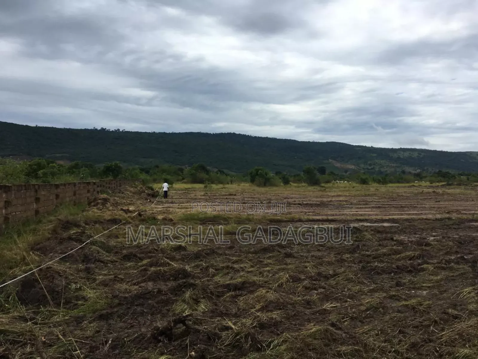 4 Acres Titled Land at Ayikuma (Mountain View)