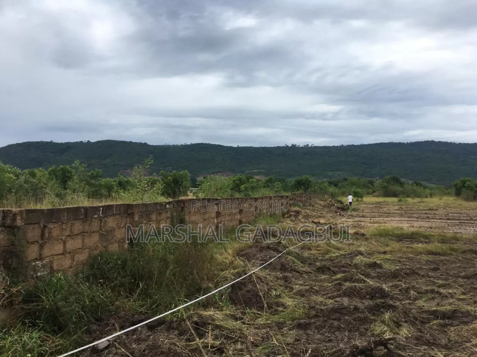 4 Acres Titled Land at Ayikuma (Mountain View)