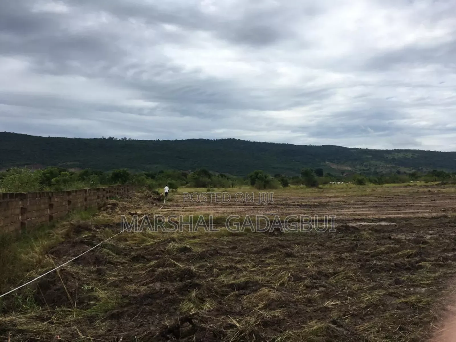4 Acres Titled Land at Ayikuma (Mountain View)