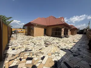 6bdrm House in Effiduase, Ejisu-Juaben Municipal for sale