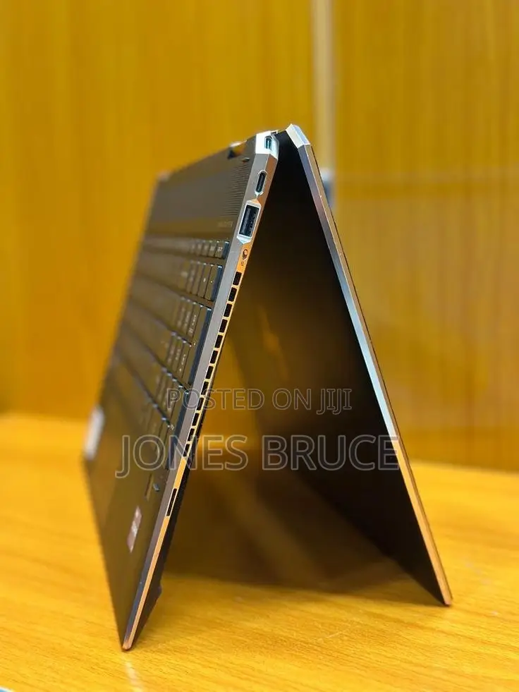 New Laptop HP Envy 15-ep0xxx 12GB Intel Core i7 SSD 1T