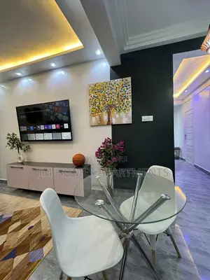 Daily Short Stay – Modern 2 Bedroom Apartment, Tema Comm 25