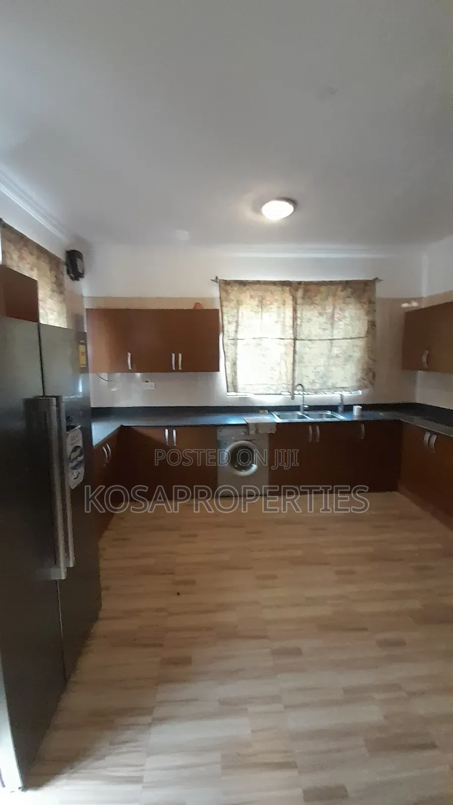 4bdrm House in Adjiringanor, Adjiriganor for sale