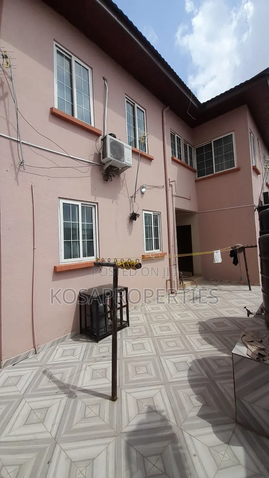4bdrm House in Adjiringanor, Adjiriganor for sale