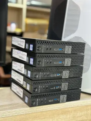 Desktop Computer Dell Optiplex 7070 8GB Intel Core I5 SSD 256GB