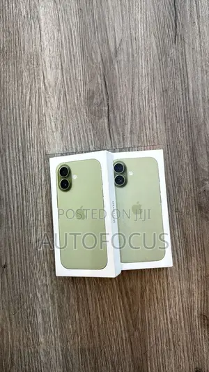 New Apple iPhone 17 256 GB Green