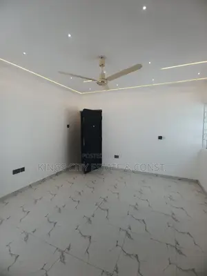 3bdrm House in Obeyeyie, Amasaman for sale