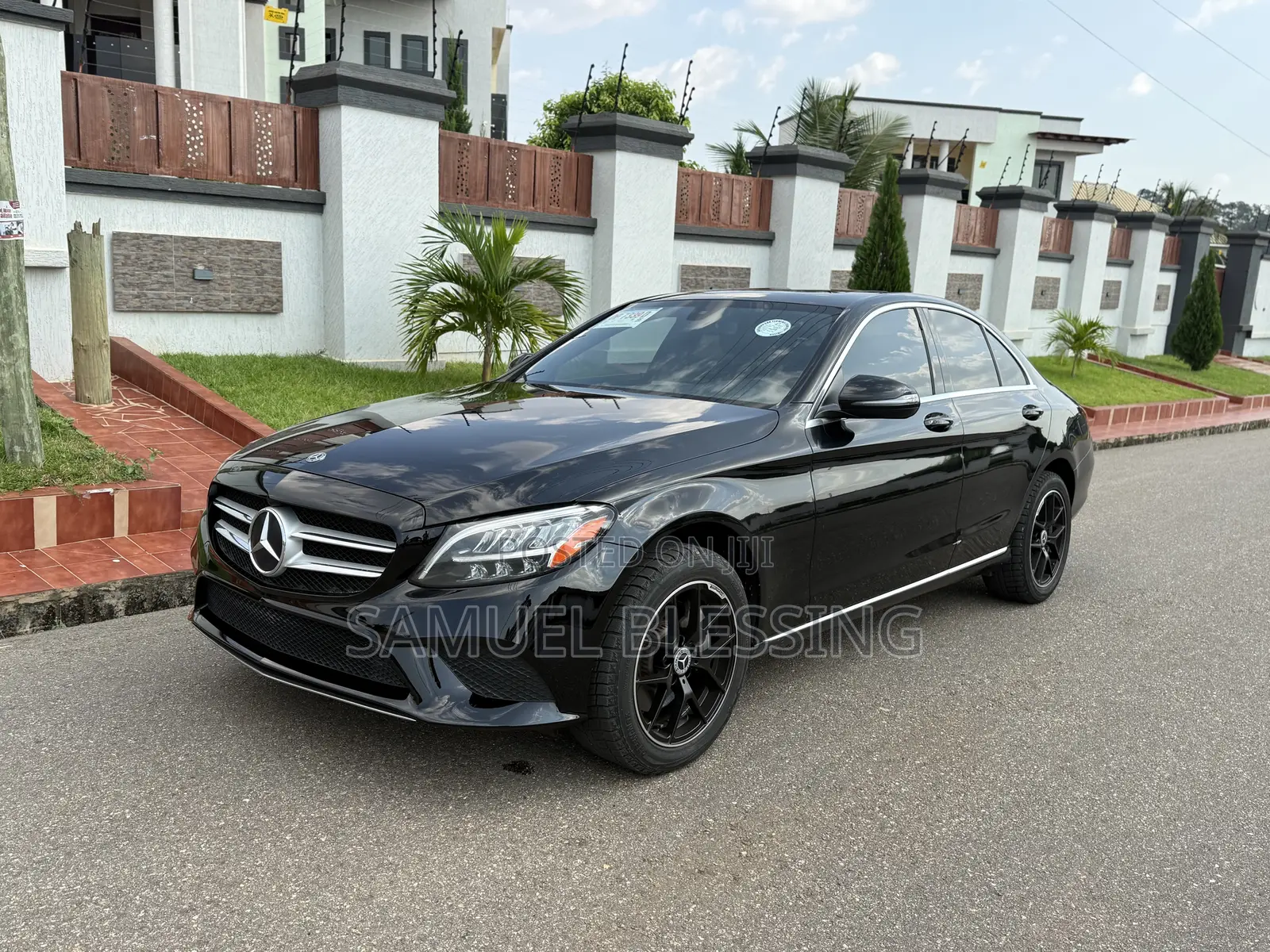 Mercedes-Benz C300 2020 Black