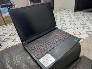 Laptop Dell G15 5535 16GB Intel Core i7 SSD 1T