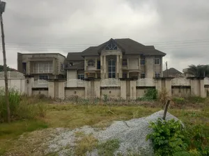 9bdrm House in Tanoso/ Sofoline, Kumasi Metropolitan for sale