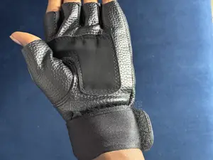 Quality Leather Hand Gloves Available For Gym, And Riding