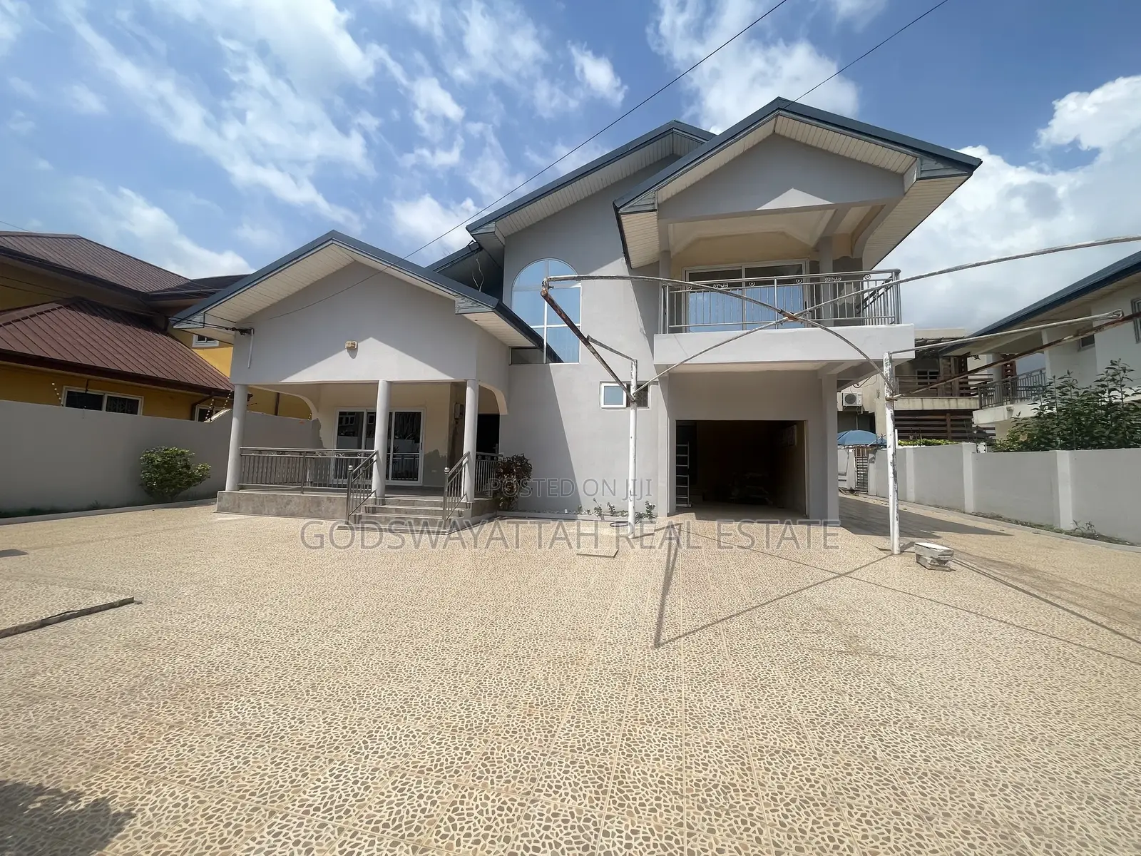 3bdrm House in East Legon, Adjiriganor for rent