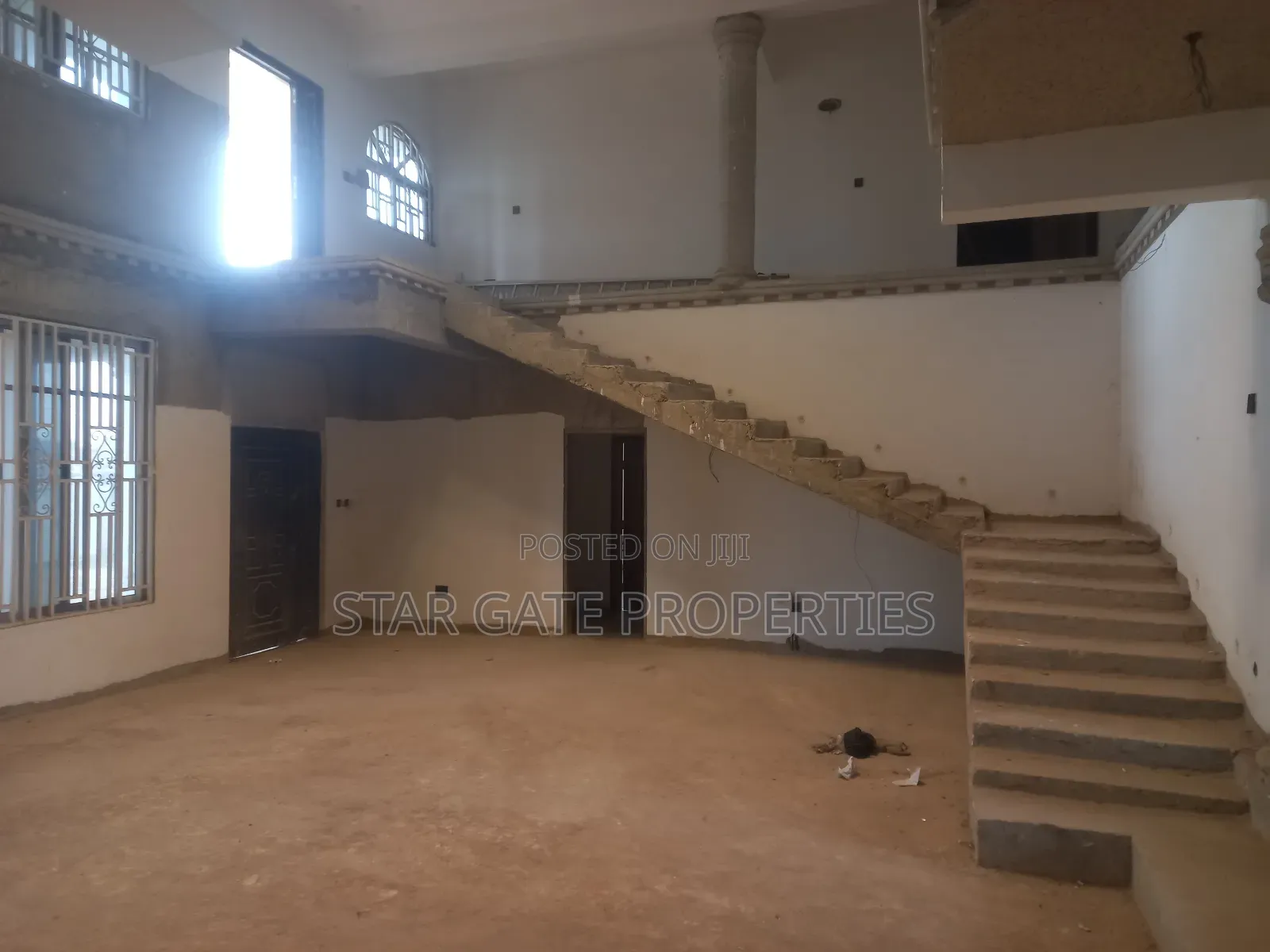 9bdrm House in Star Gate Properties, Kumasi Metropolitan for sale