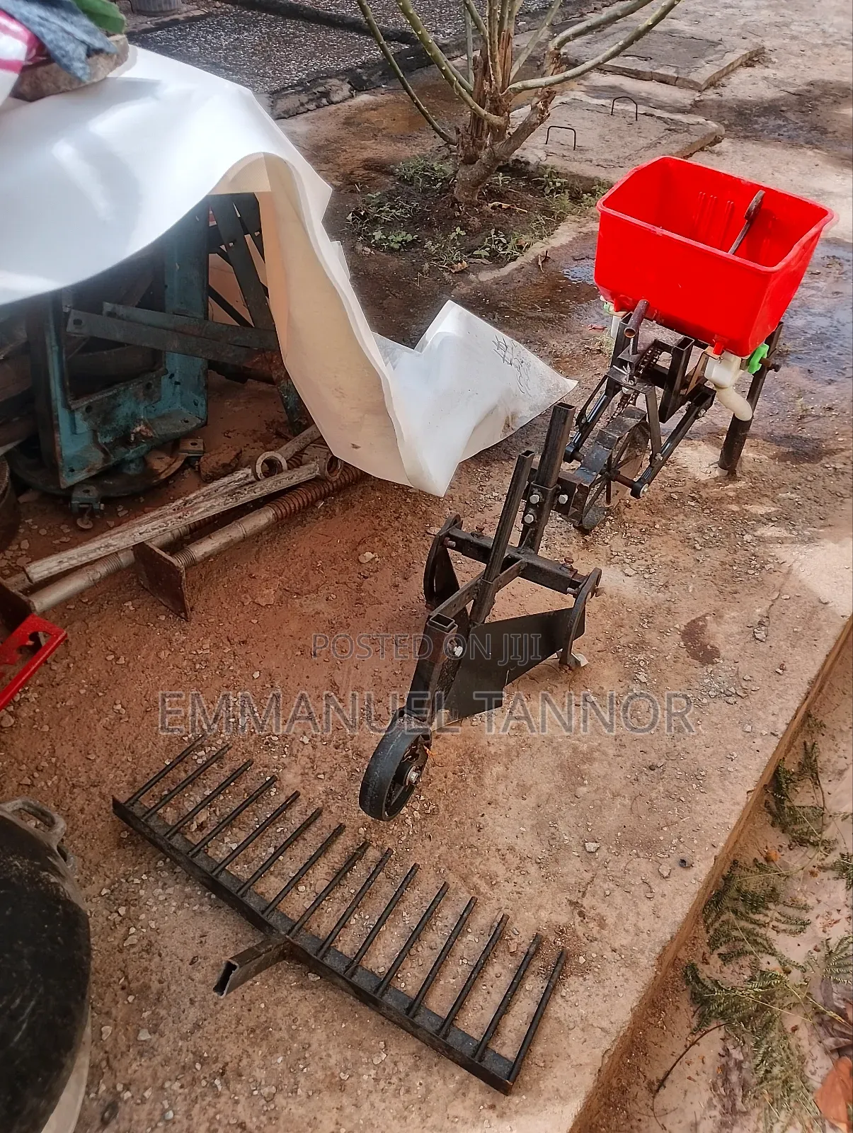 Crawler Power Tiller, Shell