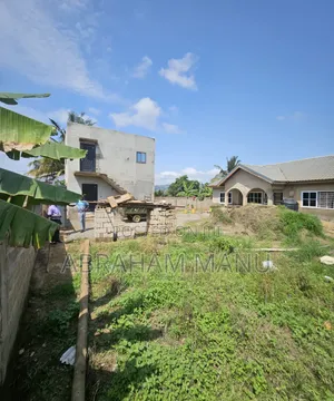 7bdrm House in Ga West Municipal for sale