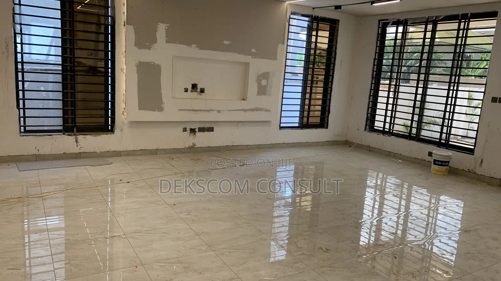 3bdrm House in Adjiriganor for sale