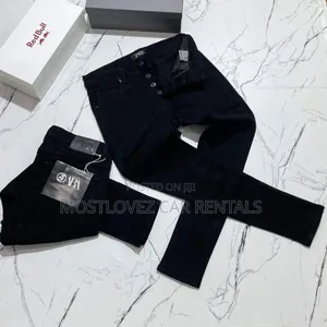 Zara Black Jeans Trousers For Sale In Labadi