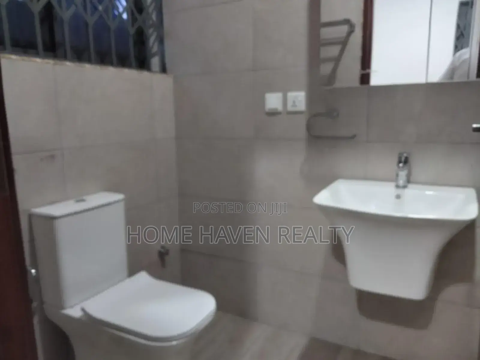2bdrm Apartment in Ogojo, East Legon for rent