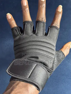 Quality Hand Gloves For Gym, Military And Motor Riders