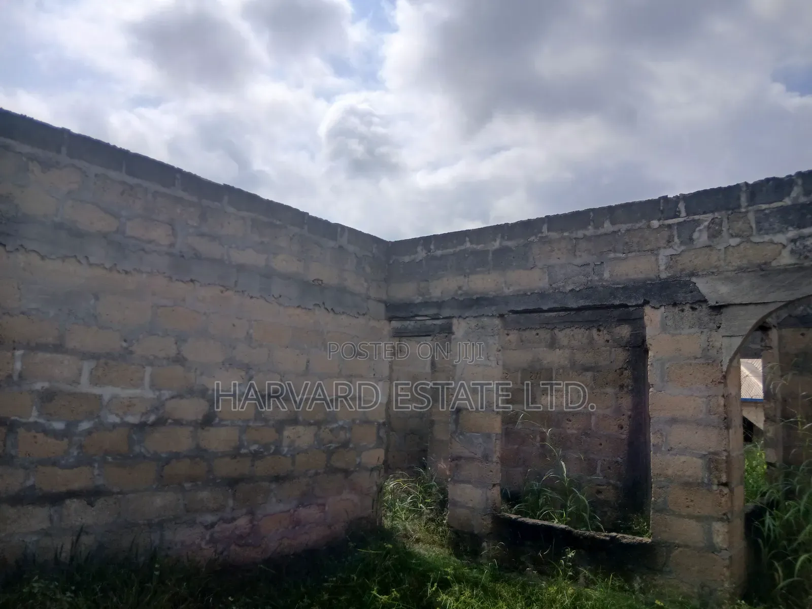 6bdrm House in Tech Appiadu Knust, Kumasi Metropolitan for sale