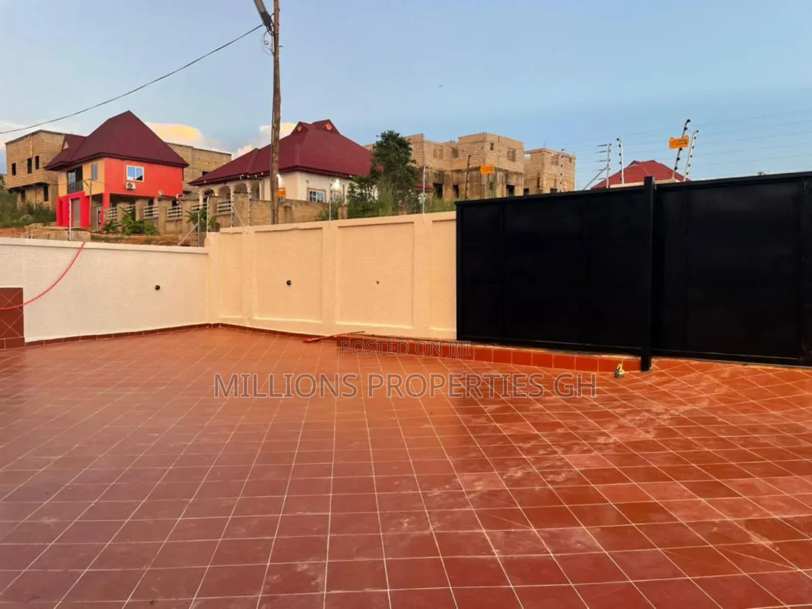 4bdrm House in Millions Properties, Kumasi Metropolitan for sale