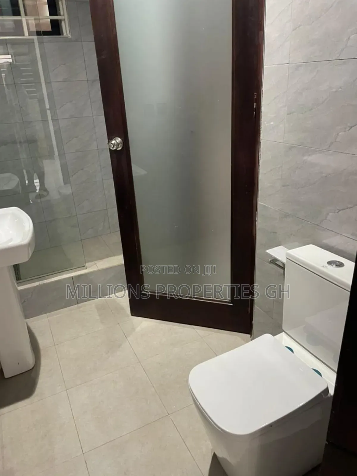 4bdrm House in Millions Properties, Kumasi Metropolitan for sale