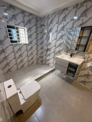 3bdrm House in Millions Properties, Ablekuma for sale