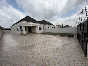 3bdrm House in Millions Properties, Ablekuma for sale
