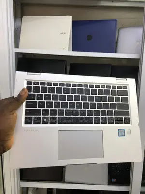 Laptop HP EliteBook 1030 8GB Intel Core I5 SSD 256GB