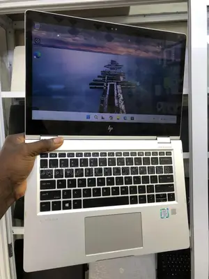Laptop HP EliteBook 1030 8GB Intel Core I5 SSD 256GB
